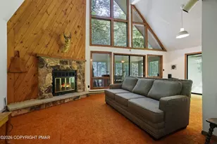 27 Longfellow Cir, Penn Forrest, PA 18210 - Photo 2