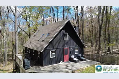 163 Owassa Drive, Tobyhanna Twp, PA 18347 - Photo 2