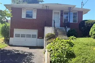 2206 3rd St, Wilson Boro, PA 18042 - Photo 2