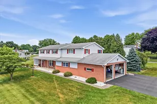 6202 Dove Dr, East Allen Township, PA 18017 - Photo 2