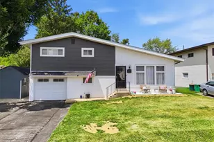1739 Whitehall St, Allentown City, PA 18104 - Photo 2
