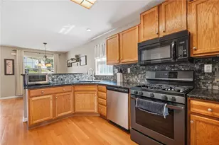 114 Michael Ct, Northampton Boro, PA 18067 - Photo 6