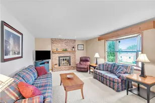 5524 Heather Ln, Upper Macungie Township, PA 18069 - Photo 8