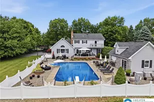 890 Lahr Rd, Bushkill Twp, PA 18064 - Photo 2