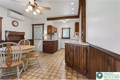 216 W Bertsch Street, Lansford, PA 18232 - Photo 6