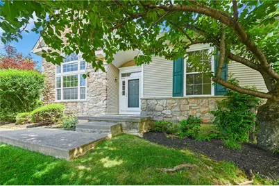 1871 Caryn, Lower Saucon Township, PA 18055 - Photo 4