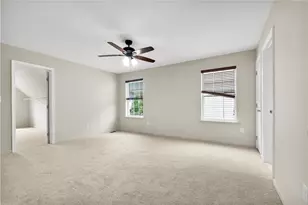 9667 Crescent Ln, Upper Macungie Township, PA 18031 - Photo 28