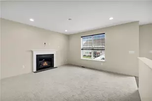 9667 Crescent Ln, Upper Macungie Township, PA 18031 - Photo 16
