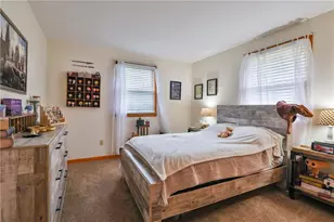 5011 Spruce St, North Whitehall Township, PA 18078 - Photo 12