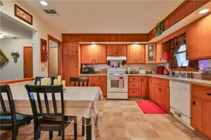 5011 Spruce St, North Whitehall Township, PA 18078 - Photo 8