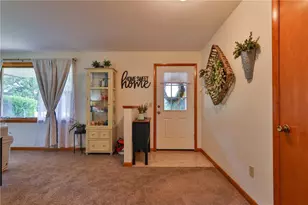 5011 Spruce St, North Whitehall Township, PA 18078 - Photo 4