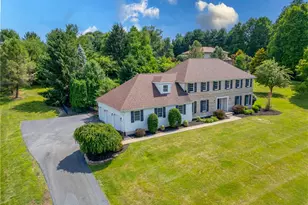 5642 Limeport Rd, Emmaus Boro, PA 18049 - Photo 4