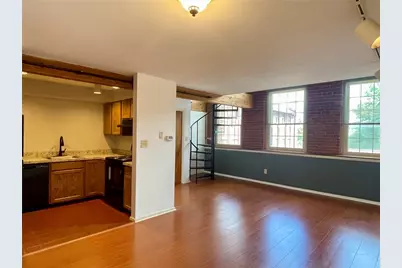 101 Race Street #215, Catasauqua Boro, PA 18032 - Photo 2