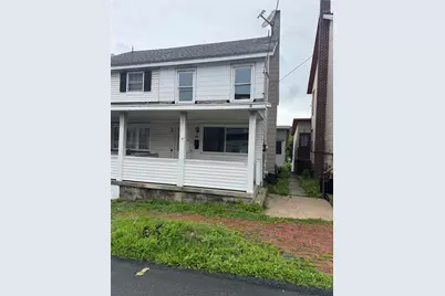 421 E Patterson Street, Lansford, PA 18232 - Photo 2