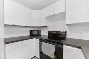 2736 W South St, Allentown City, PA 18103 - Photo 8