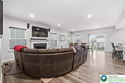 817 Hendon Lane, North Catasauqua Bor, PA 18032 - Photo 14