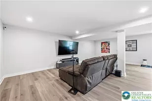 817 Hendon Ln, North Catasauqua Bor, PA 18032 - Photo 28