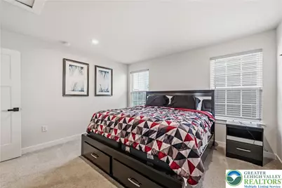 817 Hendon Lane, North Catasauqua Bor, PA 18032 - Photo 16