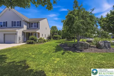 1283 Mohr Circle, Lower Macungie Township, PA 18062 - Photo 4