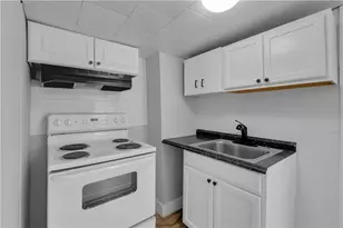 149 W Ridge St, Lansford, PA 18232 - Photo 2