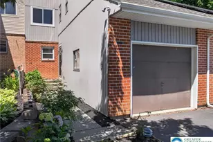 316 Parkside Dr, Macungie Boro, PA 18062 - Photo 2