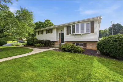 32 Robert Drive, Allentown City, PA 18104 - Photo 2