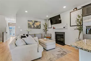 3155 Huntington Ln, Forks Twp, PA 18040 - Photo 4