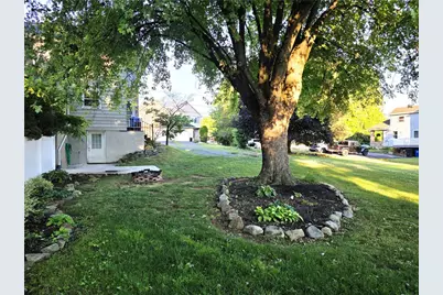 325 Delong, Emmaus Boro, PA 18049 - Photo 4