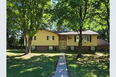 528 Rosewood Drive, Lehigh Township, PA 18067 - Photo 2