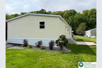 342 Upper Phme South Drive, Middle Smithfield, PA 18302 - Photo 2