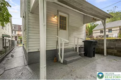 580 S Benner Avenue, Fountain Hill Boro, PA 18015 - Photo 30