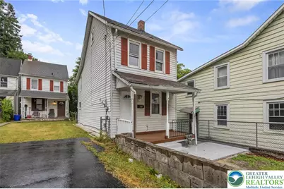 580 S Benner Avenue, Fountain Hill Boro, PA 18015 - Photo 4