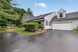1820 Felicity Ln, Lower Saucon Township, PA 18055 - Photo 2