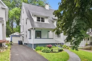 443 E Washington Ave, Bethlehem City, PA 18017 - Photo 2