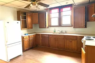 457 Nichols St, Pottsville, PA 17901 - Photo 8
