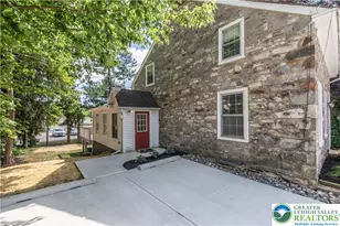 1910 W Walnut St, Allentown City, PA 18104 - Photo 2