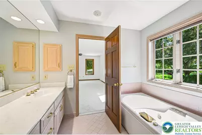 4403 Newton Circle, Lower Macungie Township, PA 18049 - Photo 32