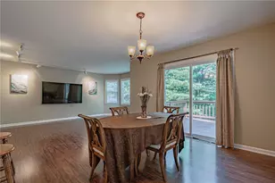 8009 Cross Creek Circle, Upper Macungie Township, PA 18031 - Photo 18