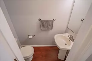 8009 Cross Creek Circle, Upper Macungie Township, PA 18031 - Photo 10