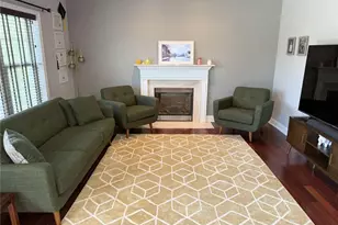 211 Bushkill Terrace, Bushkill Twp, PA 18064 - Photo 8