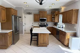 211 Bushkill Terrace, Bushkill Twp, PA 18064 - Photo 10