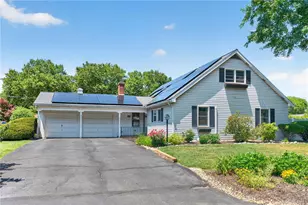 1319 Warba Dr, Upper Macungie Township, PA 18104 - Photo 2