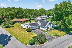 1319 Warba Dr, Upper Macungie Township, PA 18104 - Photo 8