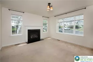 4165 Bunker Hill Dr, Coopersburg Boro, PA 18036 - Photo 6
