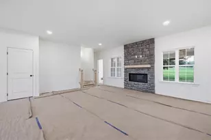 1016 Fairway Dr, Forks Twp, PA 18040 - Photo 8