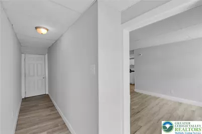 149 W Ridge Street #2B, Lansford, PA 18232 - Photo 4