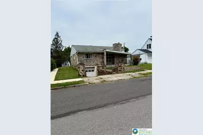 880 New York Avenue, Hellertown, PA 18055 - Photo 1