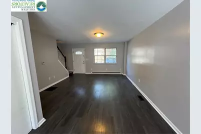 811 Armour Street, Allentown City, PA 18103 - Photo 4