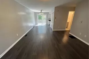 811 Armour St, Allentown City, PA 18103 - Photo 2