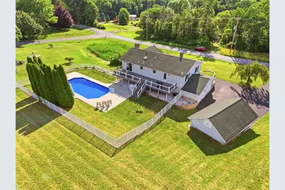 3823 Dogwood Road, Lehigh Township, PA 18038 - Photo 2